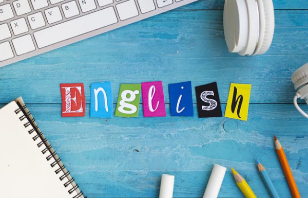 קורס אנגלית אונליין שמבטיח לפתור לכם את התקיעות בדיבור אנגלית